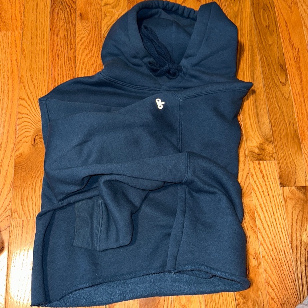 All cropped hoodie
